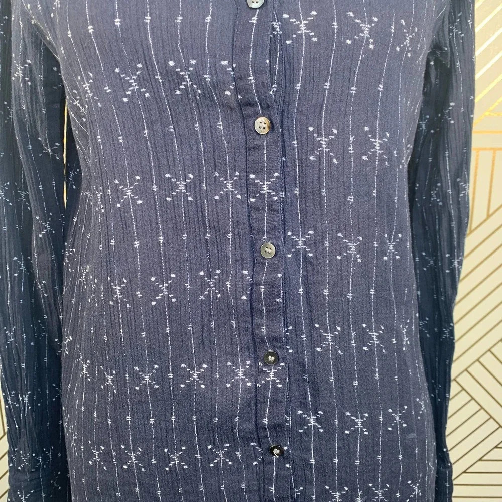 Julie Fagerholt Heartmade Navy Blue Collarless Top View 3
